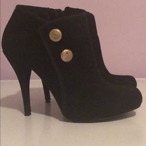 Ankle boots